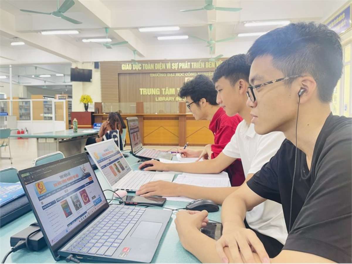 Implementation of Traffic Law Learning on the “Digital Mass Education” platform for HaUI students