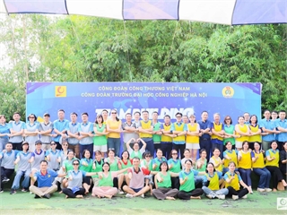 Học tập, chia sẻ và gắn kết tại chương trình Tập huấn Công đoàn Trường Đại học Công nghiệp Hà Nội năm 2025