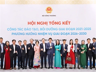 Hội nghị Tổng kết công tác đào tạo, bồi dưỡng của Bộ Công Thương: Dấu ấn HaUI giai đoạn 2021–2025 và vinh danh 12 Nhà giáo được công nhận đạt chuẩn chức danh Phó Giáo sư năm 2025