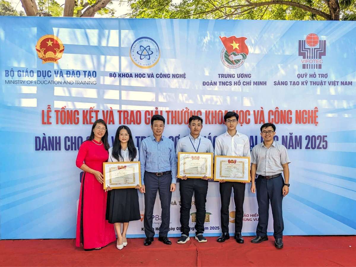 Sinh viên HaUI ghi dấu ấn tại Giải thưởng Khoa học & Công nghệ dành cho sinh viên năm 2025