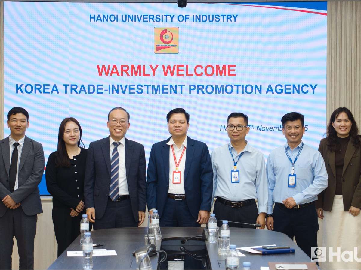 HaUI strengthens cooperation with KOTRA and Ara Soft (Korea) to promote digital transformation in education