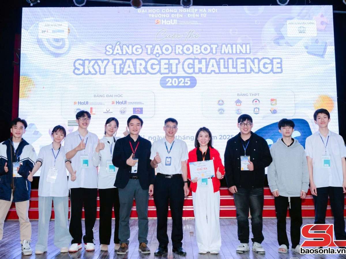 [baosonla] Trường THPT Chuyên Sơn La đoạt giải tại Cuộc thi Sáng tạo Robot mini