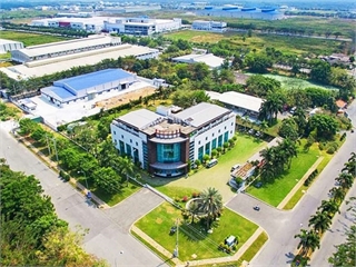 [kinhtechungkhoan] Không trực tiếp phát thải, nhưng ngân hàng quyết định tốc độ chuyển đổi xanh