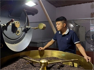 [khoinghiepxanh] Từ hạt cà phê Đam Rông đến chuỗi giá trị bền vững: Hành trình khởi nghiệp của Trần Văn Thân