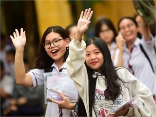 [vietnamnet] Các trường đại học lì xì, hỗ trợ tiền vé xe về Tết cho sinh viên