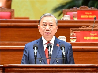 VỮNG BƯỚC DƯỚI CỜ ĐẢNG