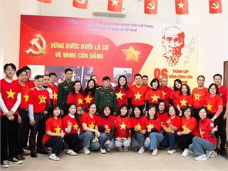 [baovanhoa] Nhiều hoạt động tại chương trình “Vững bước dưới lá cờ vẻ vang của Đảng”