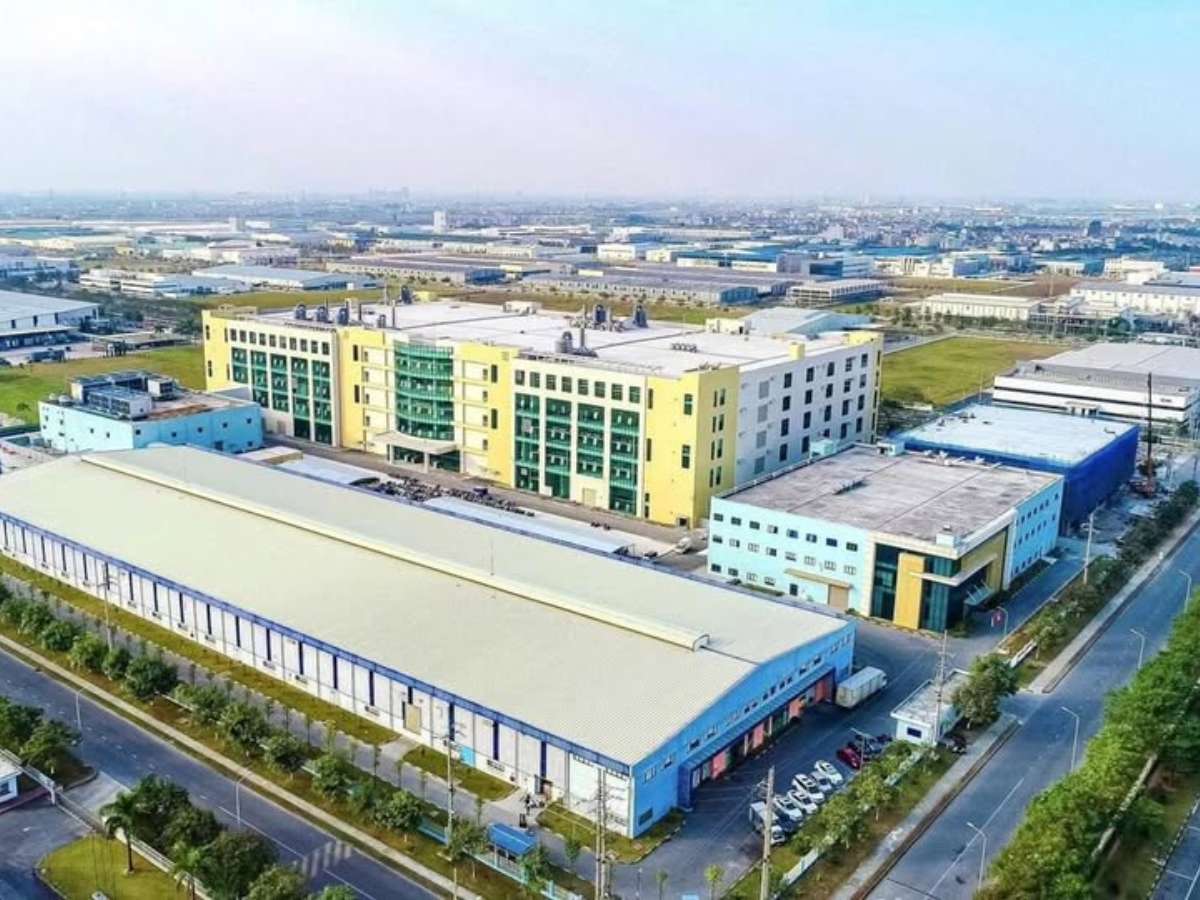 Đón tiếp Công ty TNHH Sản xuất công nghệ Biel Crystal