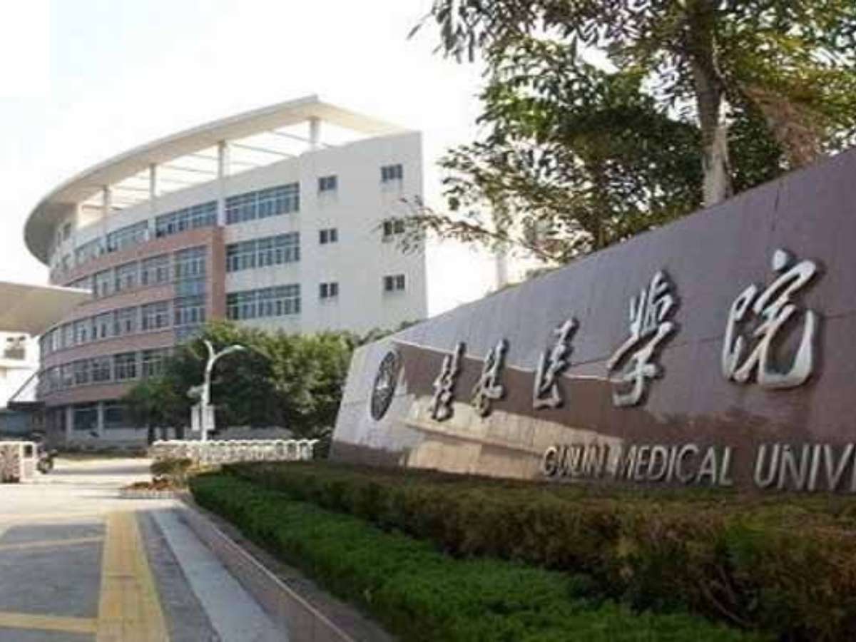 Đón tiếp đoàn cán bộ Trường Đại học Bách khoa Quế Lâm, Trung Quốc