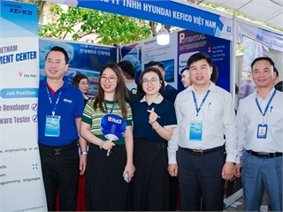 [Vietnammedia] Kết nối doanh nghiệp, tạo việc làm cho sinh viên