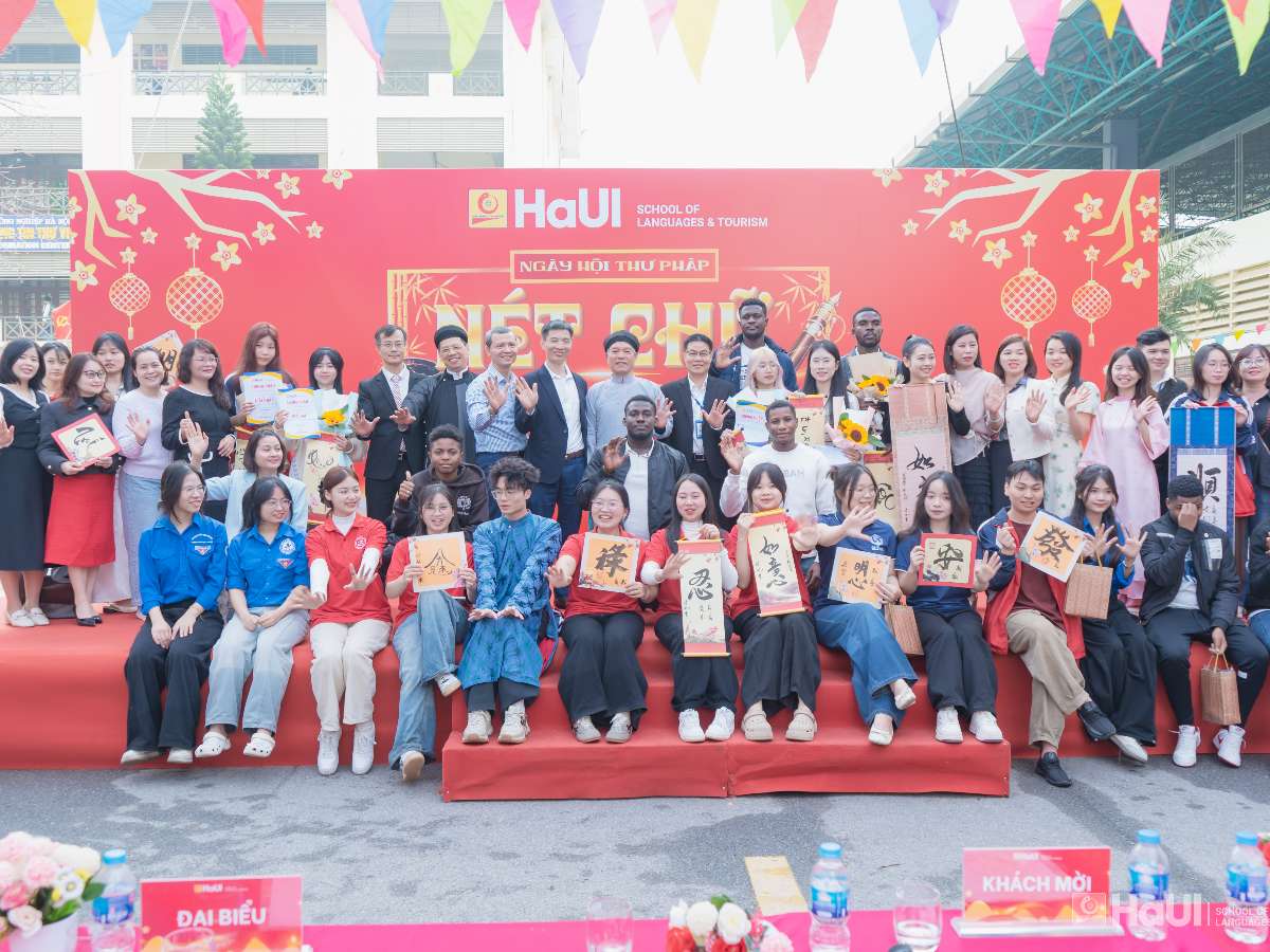 Nét chữ tài hoa 2026: Thông điệp bình an đầu xuân