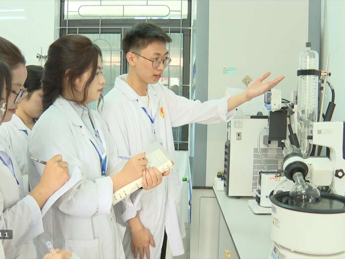 Ngành Công nghệ thực phẩm HaUI lên sóng VTV1: Khám phá sức hút từ những giờ thực hành