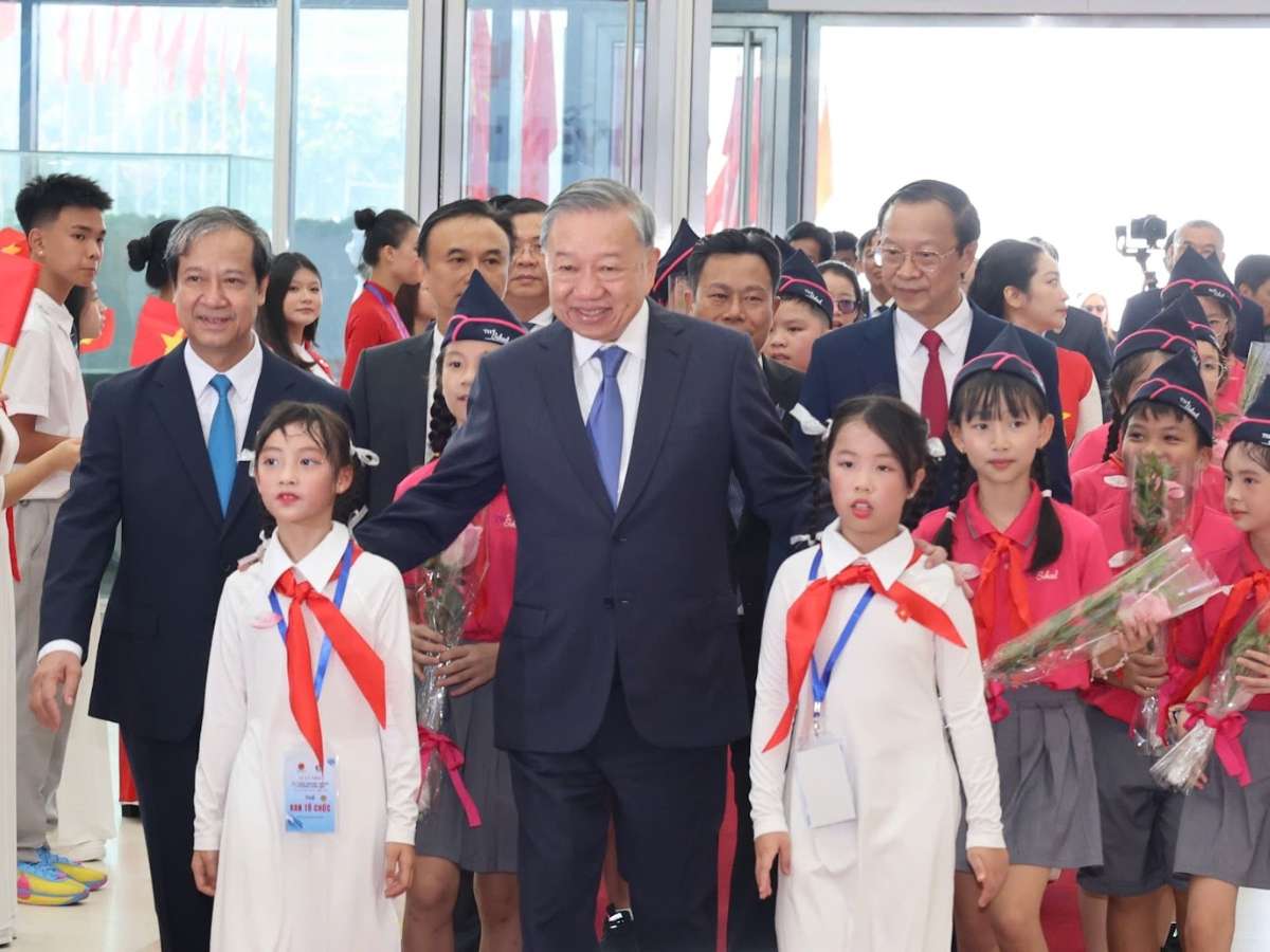 Nghị quyết 71 – từ giáo dục đến chấn hưng văn hóa dân tộc