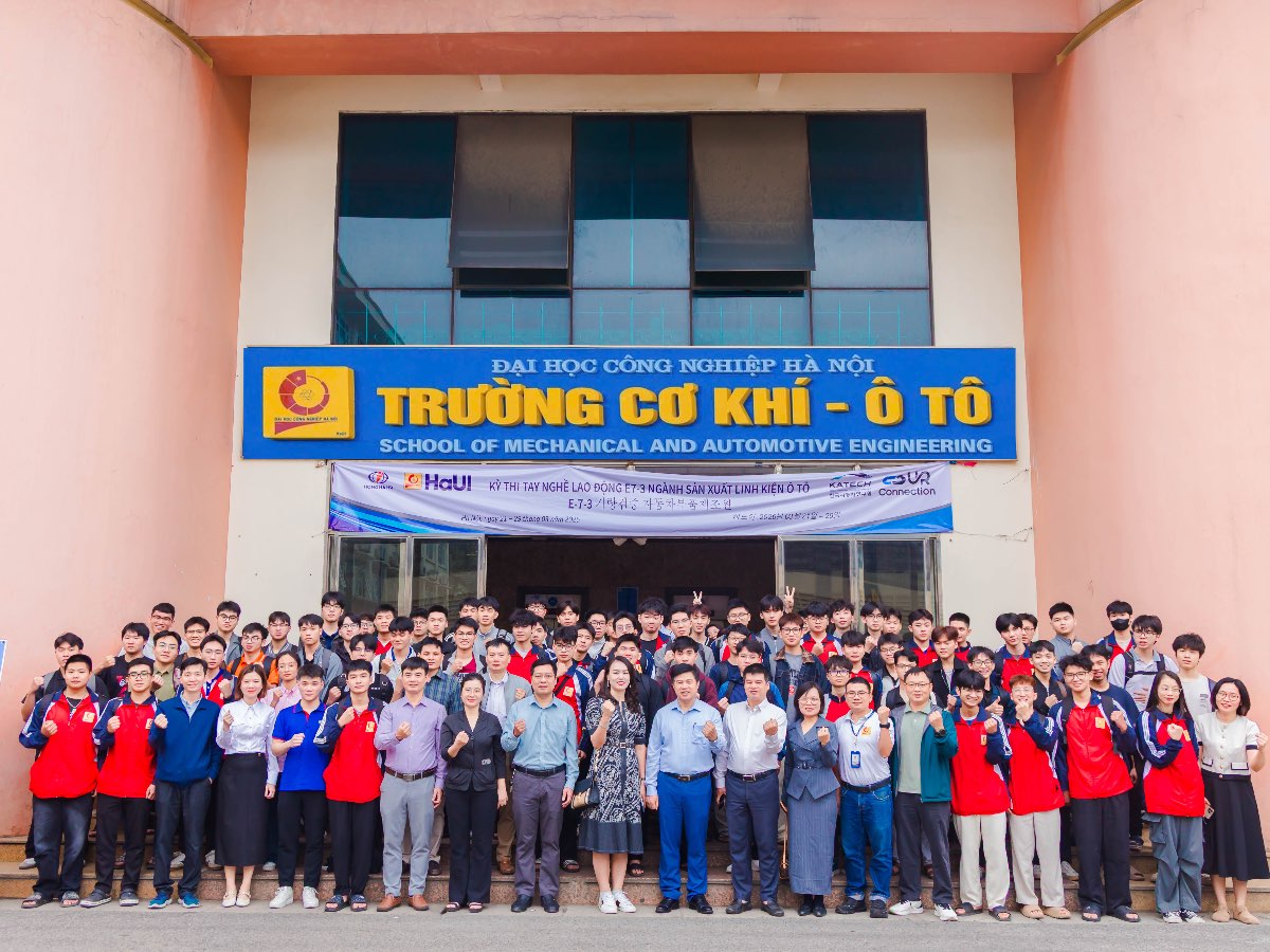 Khai mạc Olympic Cơ học cấp Đại học năm 2026: Thúc đẩy tư duy kỹ thuật và đổi mới sáng tạo