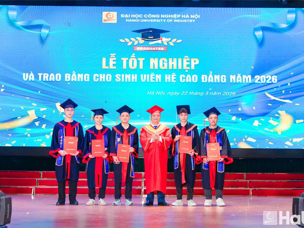 Hanoi University of Industry hosts the Graduation Ceremony for nearly 600 associate degree students