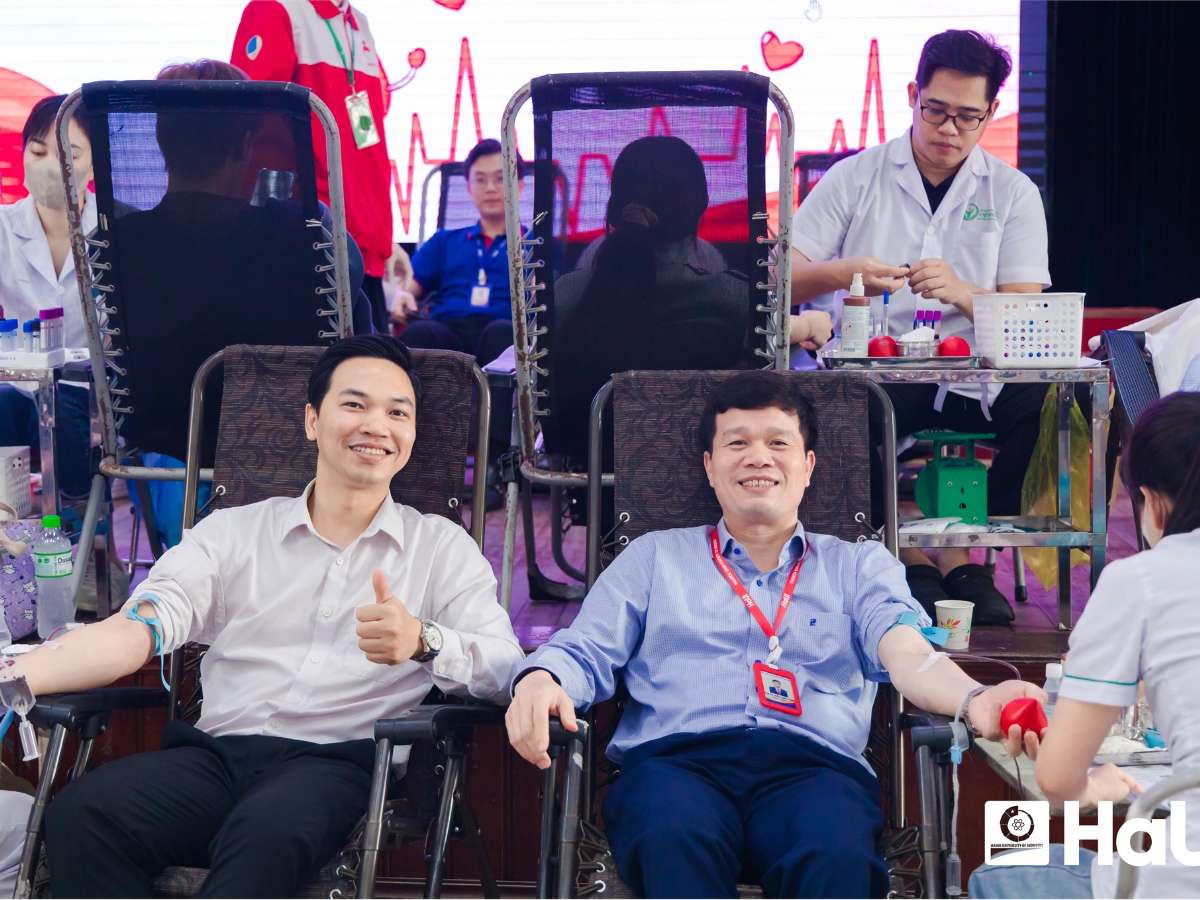 HaUI "Red Spring" Festival promotes blood donation and community responsibility
