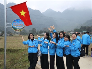 Tổ chức chuỗi hoạt động “Hành trình tuổi trẻ vì cộng đồng”