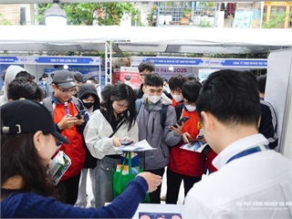 Tổ chức Hội thảo việc làm và tuyển dụng trực tiếp của Công ty TNHH New Wing Interconnect Technology (Bắc Giang)