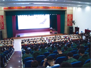 HaUI phối hợp cùng Công an phường Phù Vân nâng cao nhận thức an toàn thông tin cho sinh viên