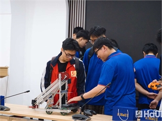 Tổ chức Lễ kỷ niệm Ngày Khoa học và Công nghệ Việt Nam năm 2026 & Tôn vinh các tập thể, cá nhân có thành tích xuất sắc trong hoạt động Khoa học Công nghệ và Đổi mới sáng tạo tại Đại học Công nghiệp Hà Nội.