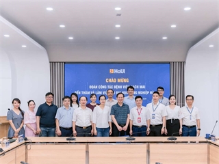 Đoàn công tác Bệnh viện Bạch Mai thăm và làm việc tại Đại học Công nghiệp Hà Nội: Chia sẻ kinh nghiệm xây dựng mô hình quản trị số