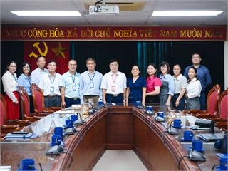 HaUI làm việc với đoàn giám sát y tế thành phố: Ưu tiên môi trường học đường an toàn cho hơn 30.000 người học