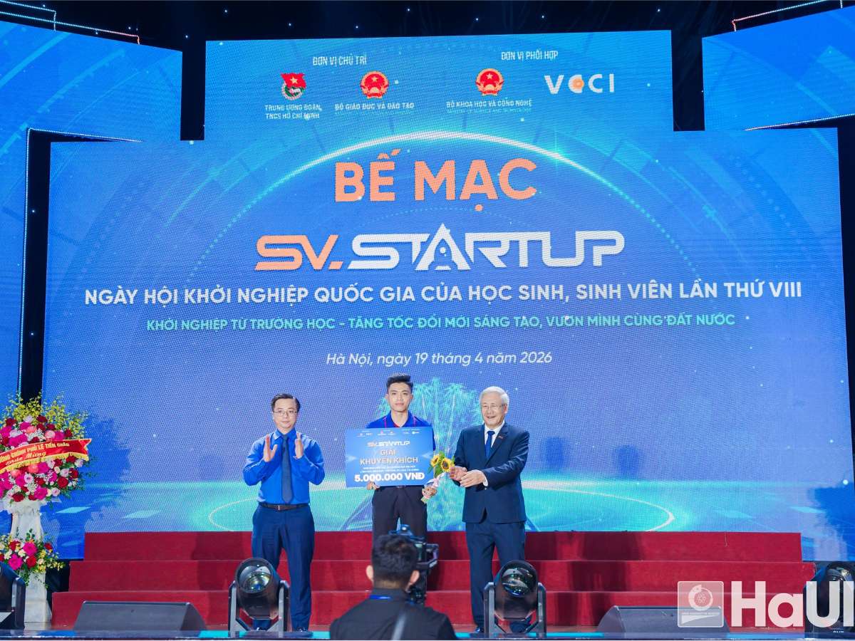 [giaoducthoidai] Đội thi HAutoML ghi dấu ấn tại Chung kết cuộc thi 'Học sinh, sinh viên với ý tưởng khởi nghiệp' lần VIII