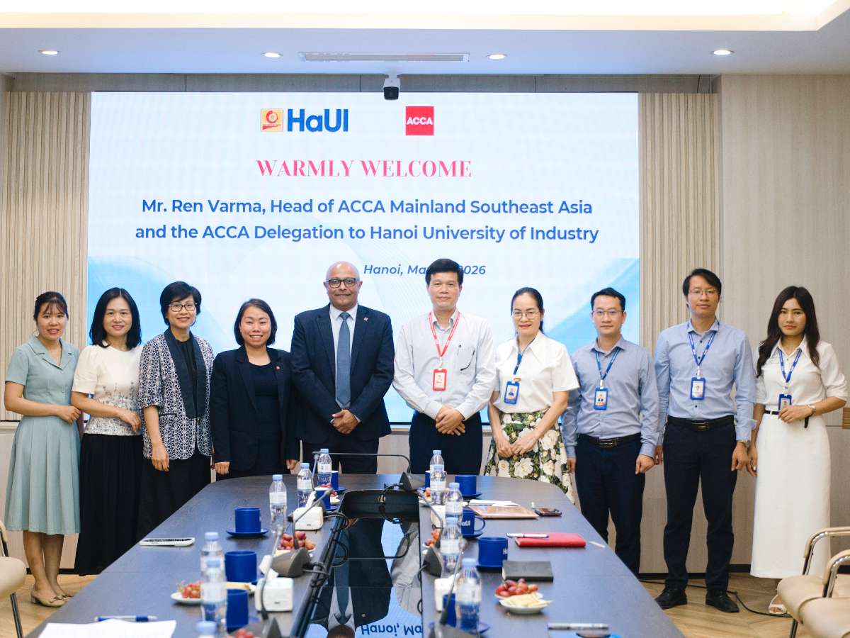 Đại học Công nghiệp Hà Nội làm việc với Giám đốc ACCA khu vực Đông Nam Á lục địa