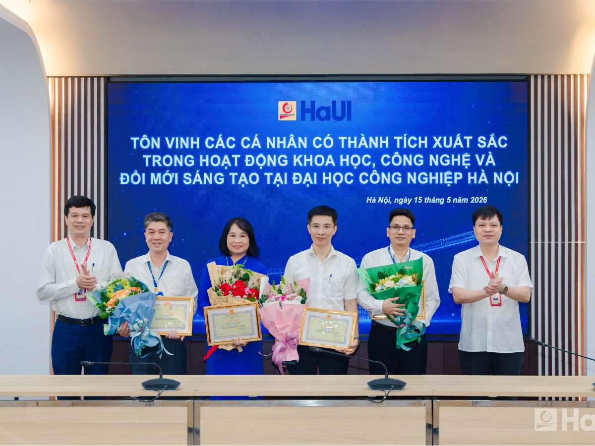 [congthuong] HaUI tôn vinh các điển hình xuất sắc trong hoạt động khoa học, công nghệ