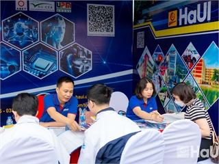 [tienphong] Điểm sàn của hơn 200 đại học: Cao nhất 25 điểm, thấp nhất 15 điểm