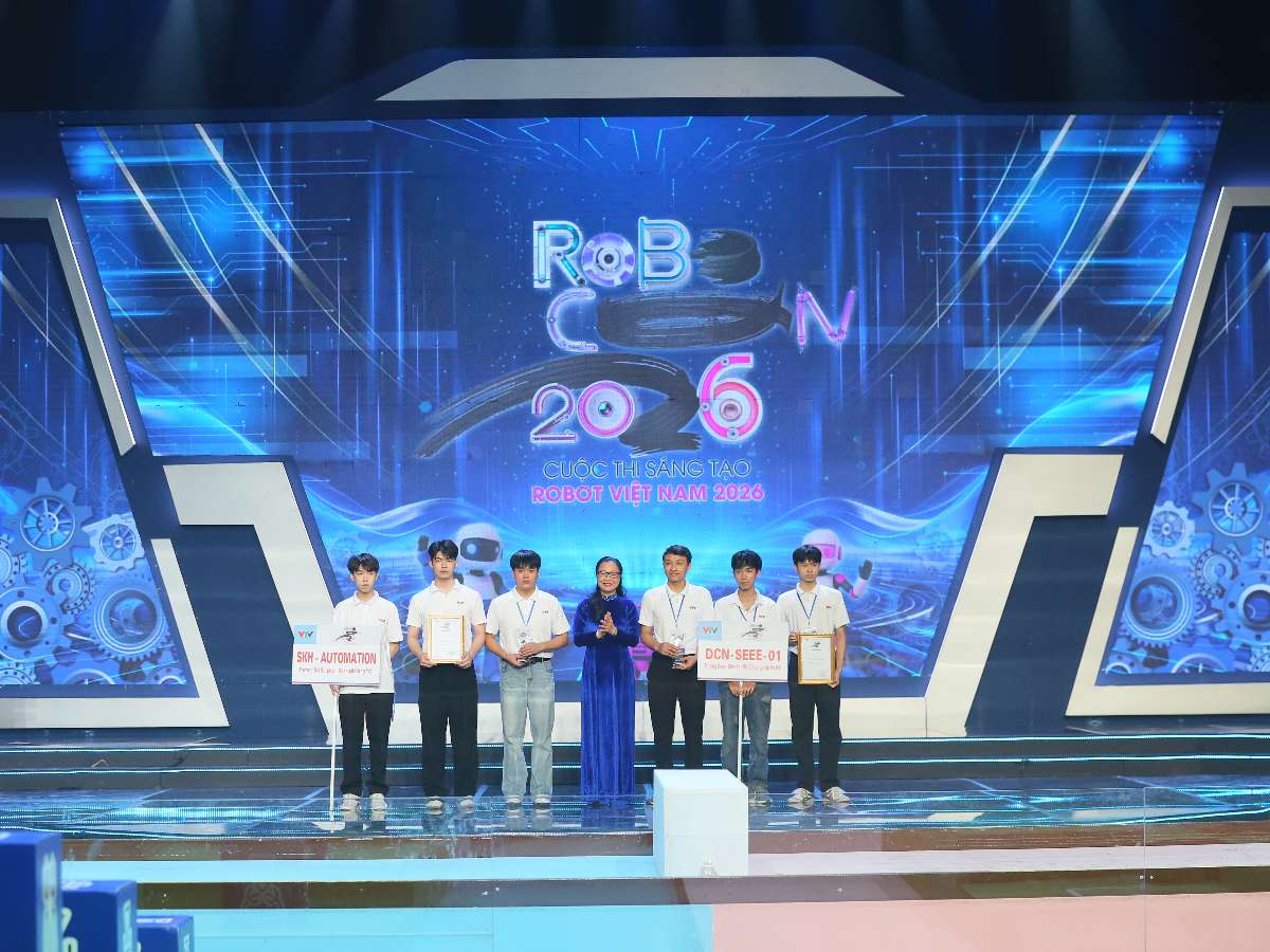 Đội tuyển DCN-SEEE-01 giành giải Ba tại vòng chung kết Robocon Việt Nam 2026