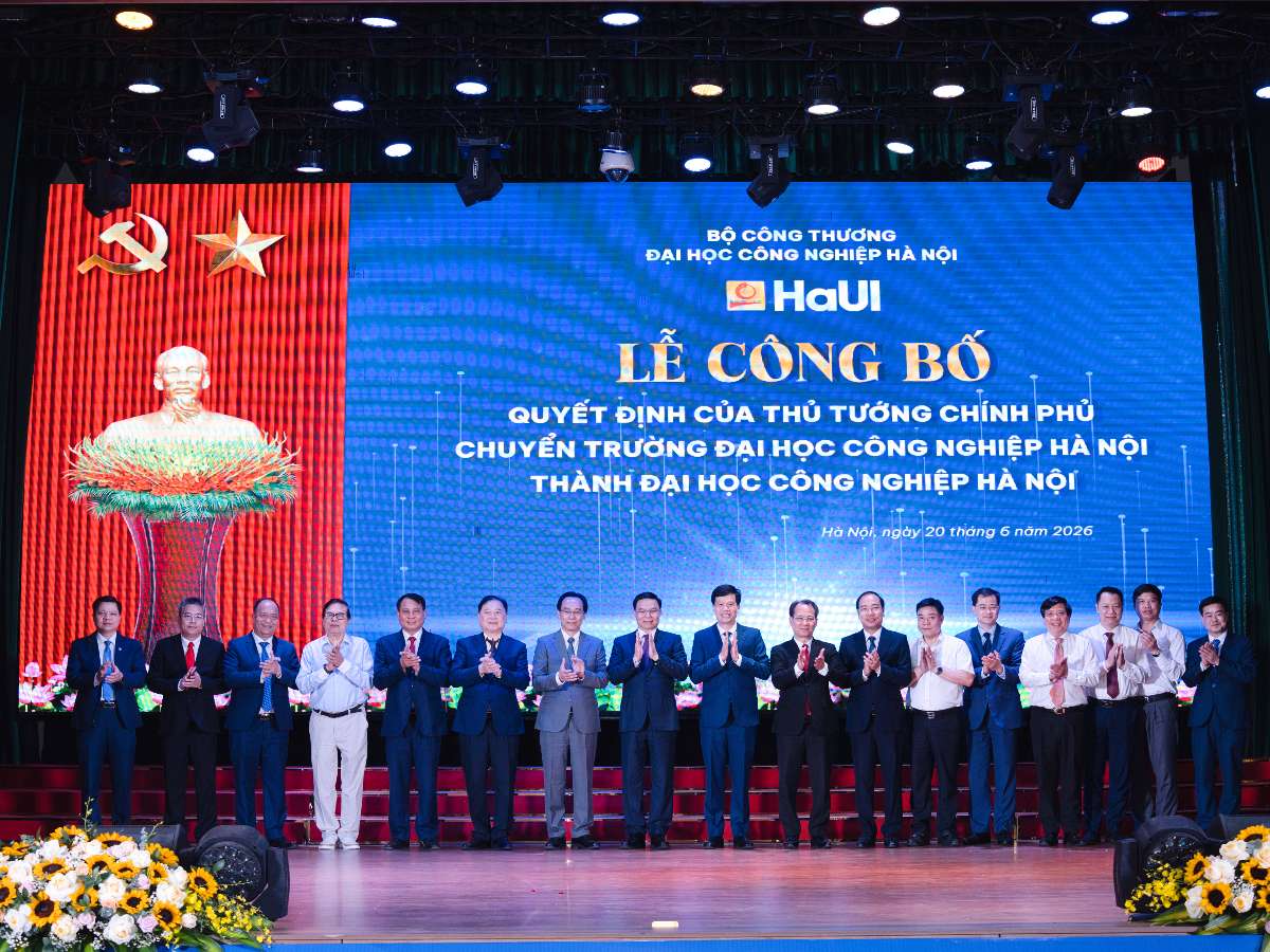 Bộ trưởng Bộ Công Thương Lê Mạnh Hùng: Đại học không chỉ là nơi đào tạo nhân lực, mà phải là nơi tạo ra tri thức mới, công nghệ mới, phương thức quản trị mới và giá trị mới cho xã hội