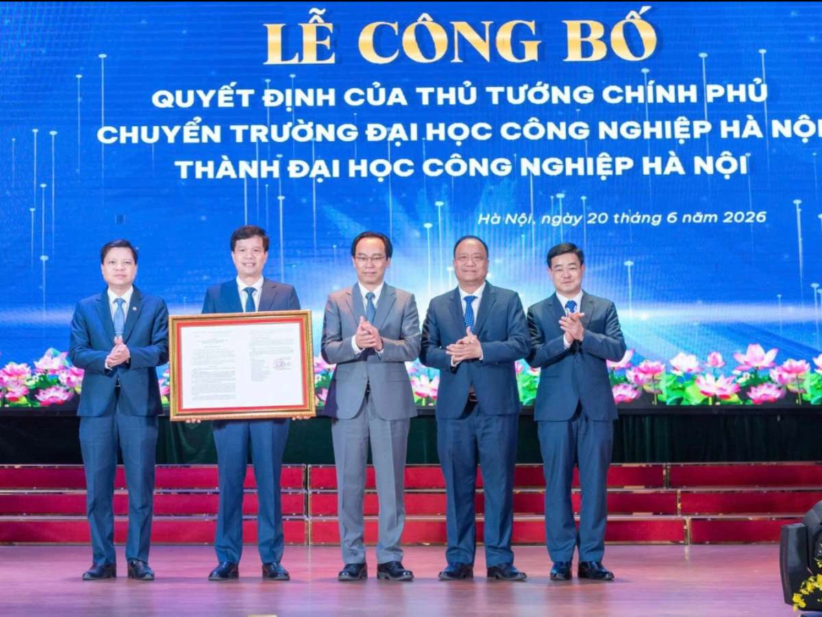 [dantri] Bộ trưởng Công thương: Đại học không chỉ là nơi đào tạo nhân lực