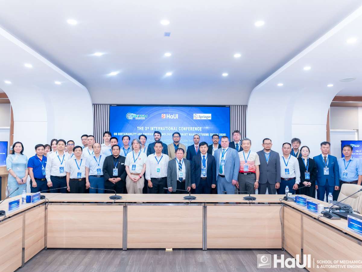 Học ngành ô tô bằng Tiếng Anh tại HaUI - Trở thành kỹ sư toàn cầu trong kỷ nguyên công nghệ ô tô thông minh