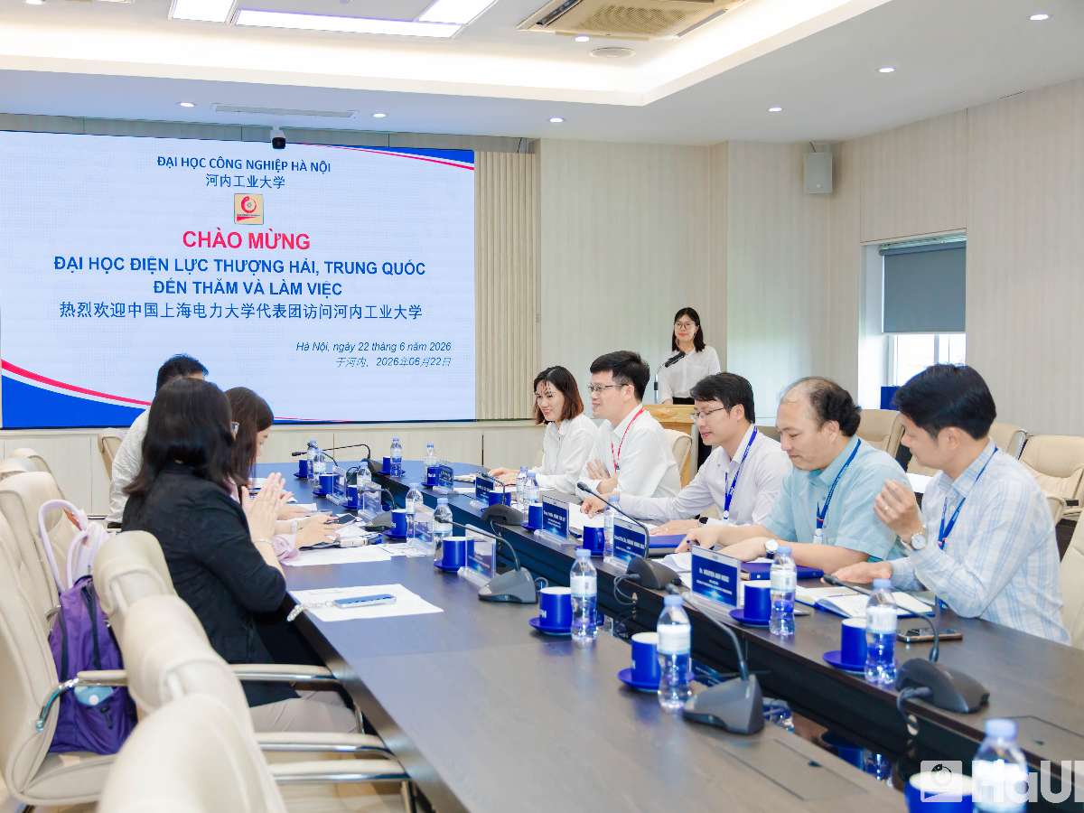[baomoi] Đại học Công nghiệp Hà Nội tăng cường hợp tác quốc tế để nâng cao chất lượng đào tạo