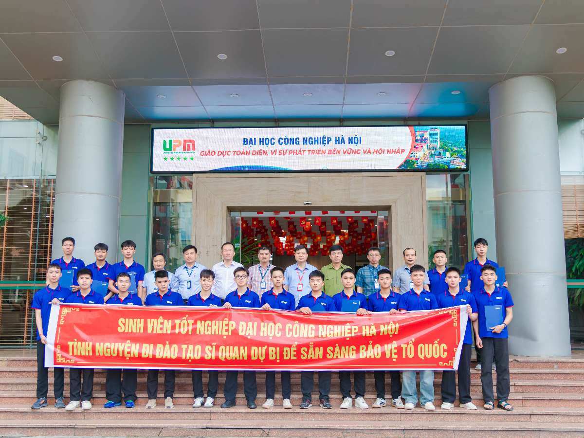18 sinh viên ưu tú Đại học Công nghiệp Hà Nội tự hào tham gia đào tạo Sĩ quan dự bị năm 2026