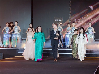 Dấu ấn của sinh viên Đại học Công nghiệp Hà Nội giữa không gian thời trang toàn cầu Global Fashion Week All Stars 2026