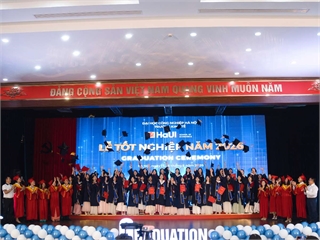 Đi xa bằng bản lĩnh, đi đúng hướng bằng sự tử tế - dấu ấn tốt nghiệp Trường Kinh tế, HaUI