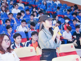 Tư vấn sức khỏe giới tính cho nữ sinh viên Đại học khóa 21 tại Ninh Bình