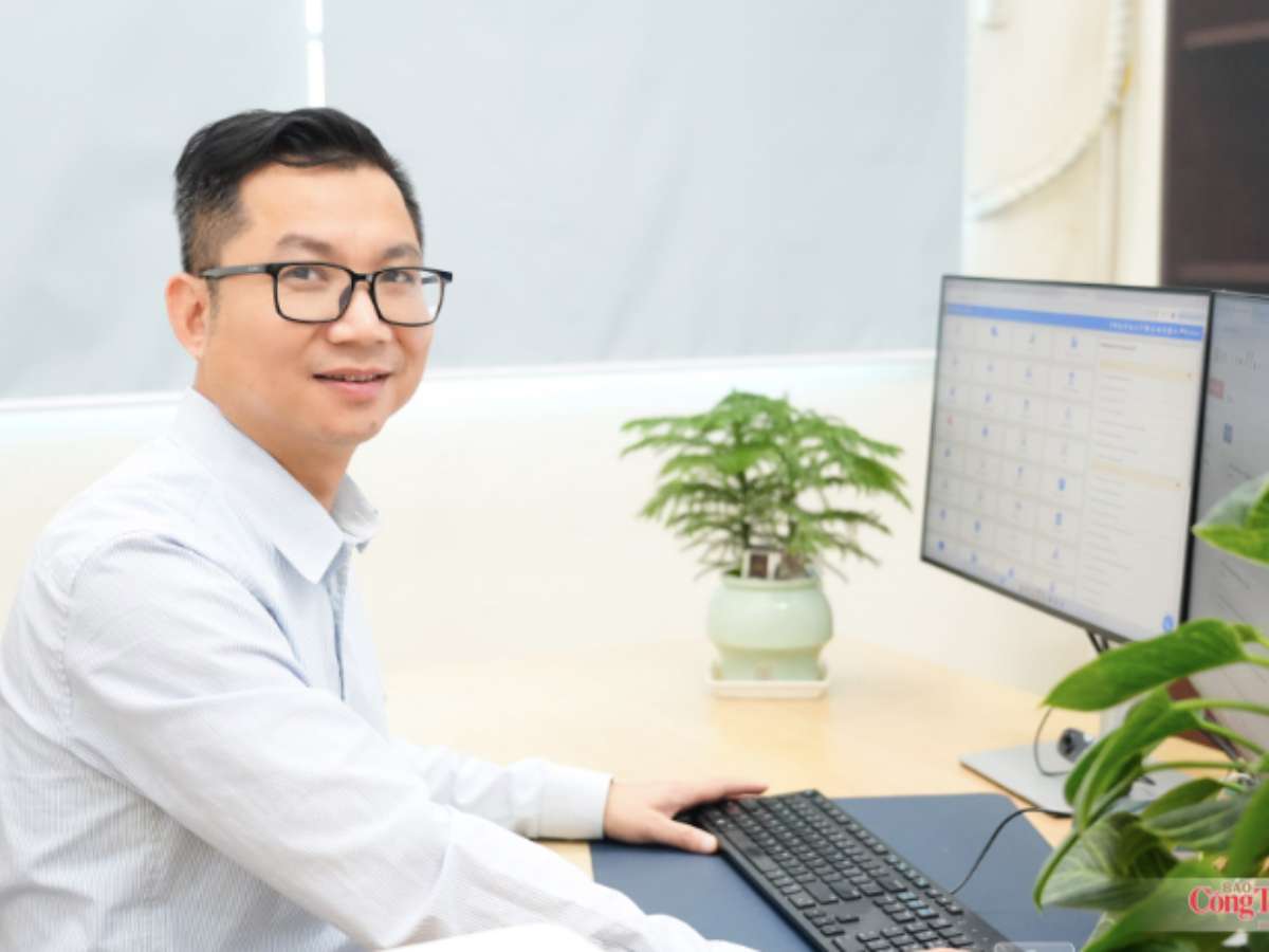 [congthuong] Đại học tăng tốc chuyển đổi số, lan tỏa phong trào 'Bình dân học vụ số'
