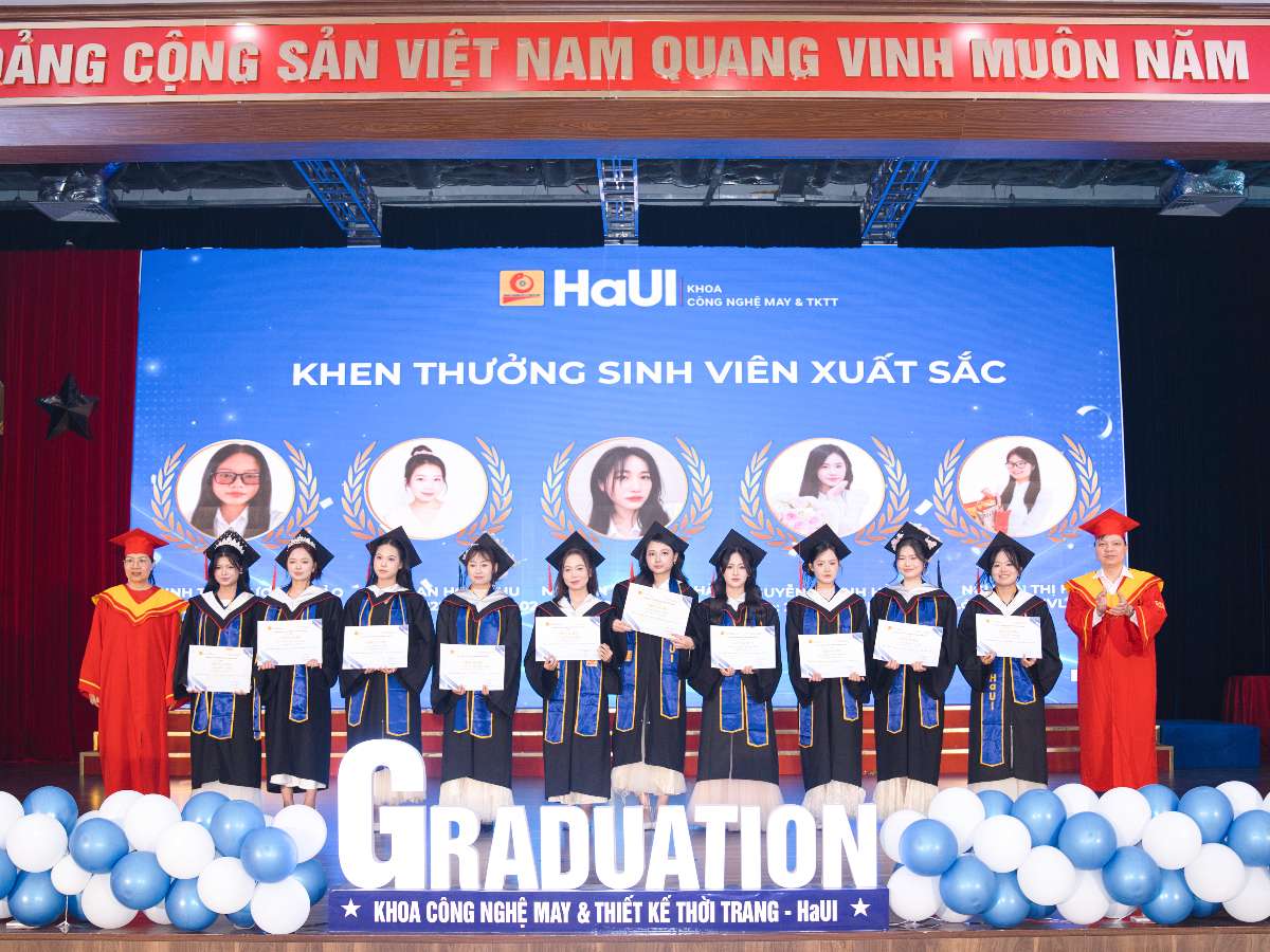 Đạo đức nghề nghiệp, tinh thần sáng tạo và khả năng thích ứng - hành trang của tân cử nhân Khoa May và Thiết kế thời trang, HaUI