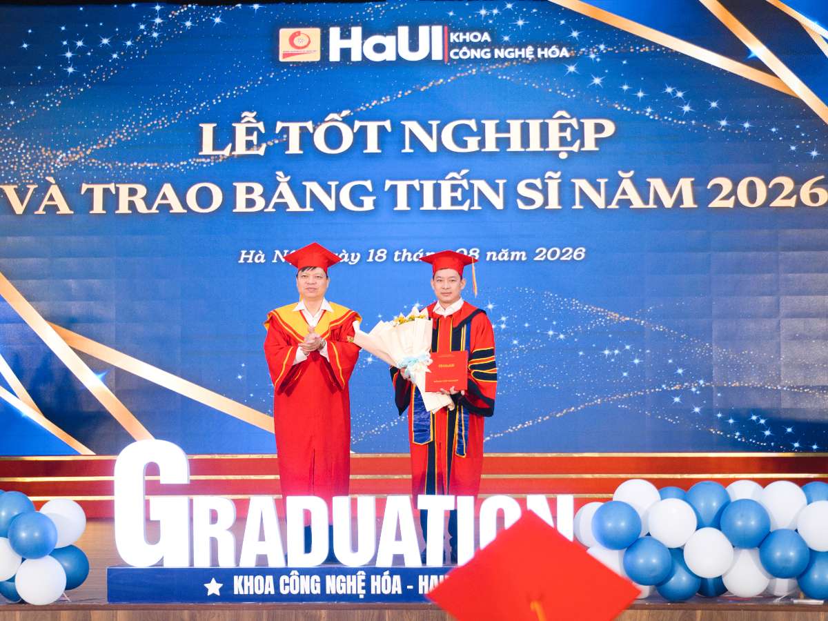 Sức bật từ phong trào nghiên cứu khoa học: Nền tảng vững chắc cho thế hệ Tiến sĩ, Thạc sĩ, Cử nhân năm 2026 Khoa Công nghệ Hóa