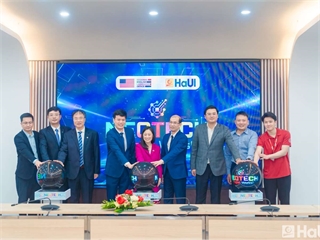 NeoTECH English Works 2026–2027 launches at HaUI, strengthening global readiness for engineering students