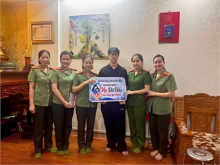 [bocongan] Những người mẹ mang sắc phục Công an và hành trình nâng bước những ước mơ