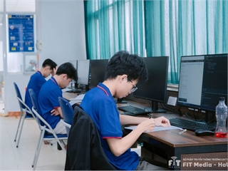 [congnghedoisong] Muốn học ngành vi mạch bán dẫn, thí sinh phải đạt từ 7,5 điểm Toán
