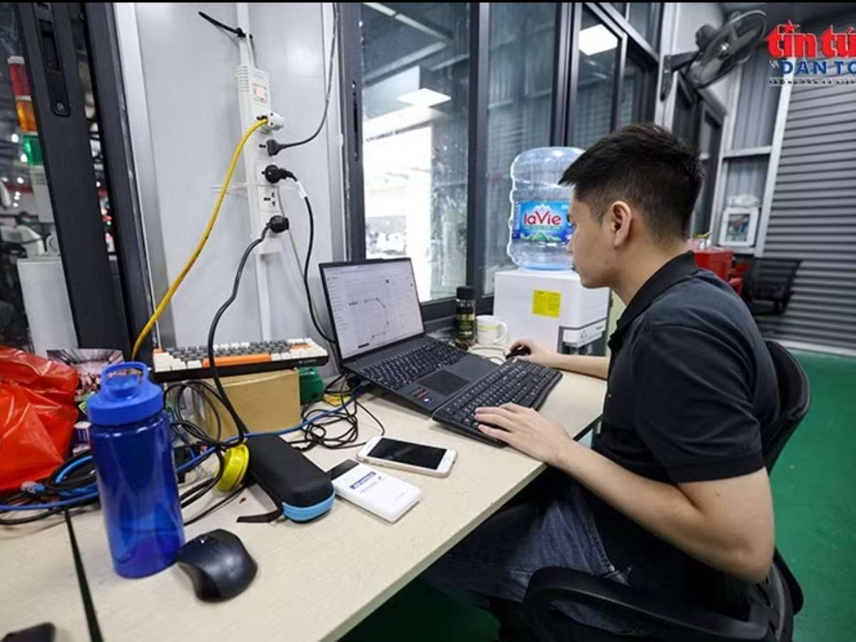 [baotintuc] Thế hệ kỹ sư trẻ khẳng định khát vọng làm chủ công nghệ Việt Nam