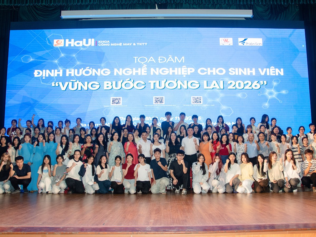 Tọa đàm “Vững bước tương lai”: Định hướng nghề nghiệp cho sinh viên K21 Khoa May và Thiết kế thời trang