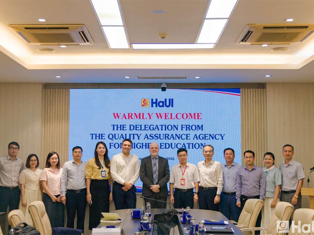 HaUI and QAA exchange expertise on international quality assurance and accreditation