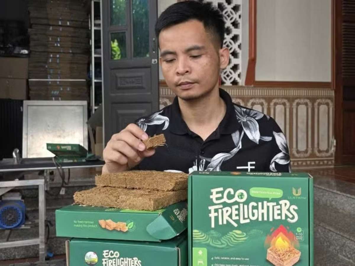 [doanhthuong] Chàng trai xứ Thanh biến rơm thành sản phẩm xuất khẩu
