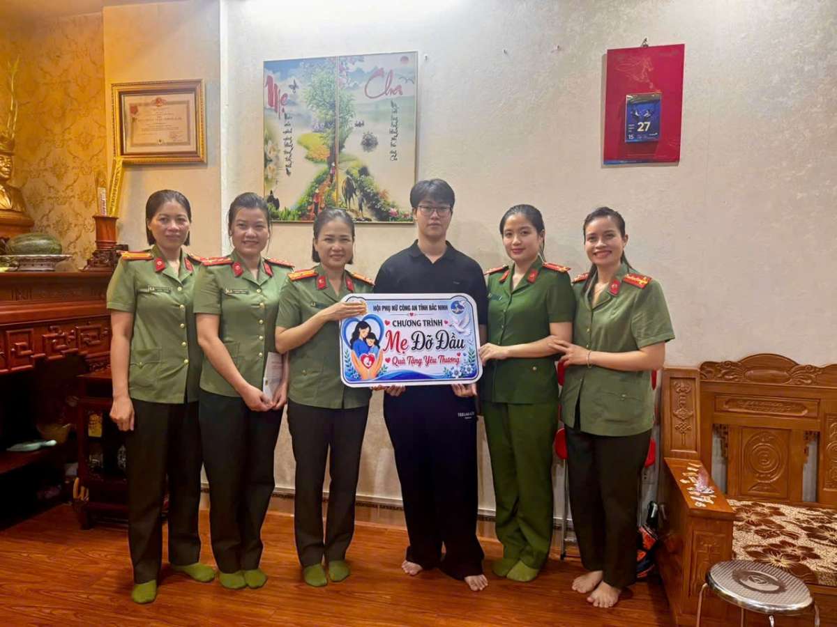 [bocongan] Những người mẹ mang sắc phục Công an và hành trình nâng bước những ước mơ
